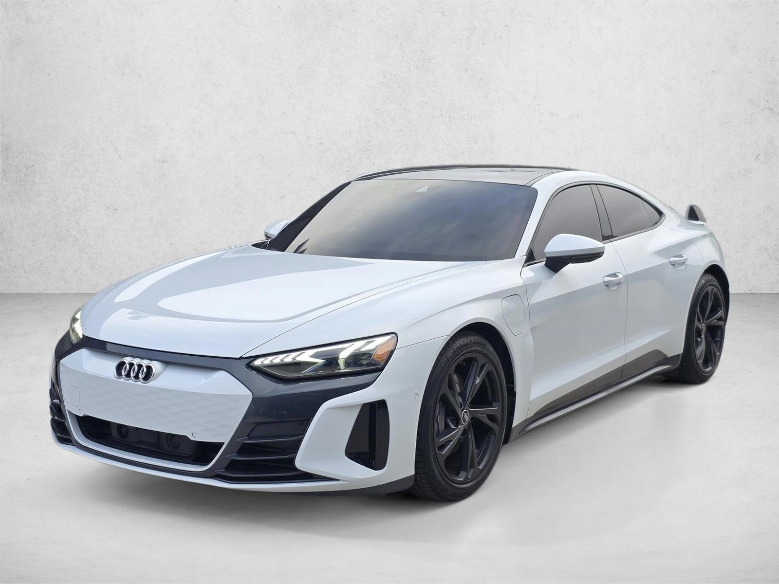 Thumbnail: 2024 Audi e-tron GT - 1
