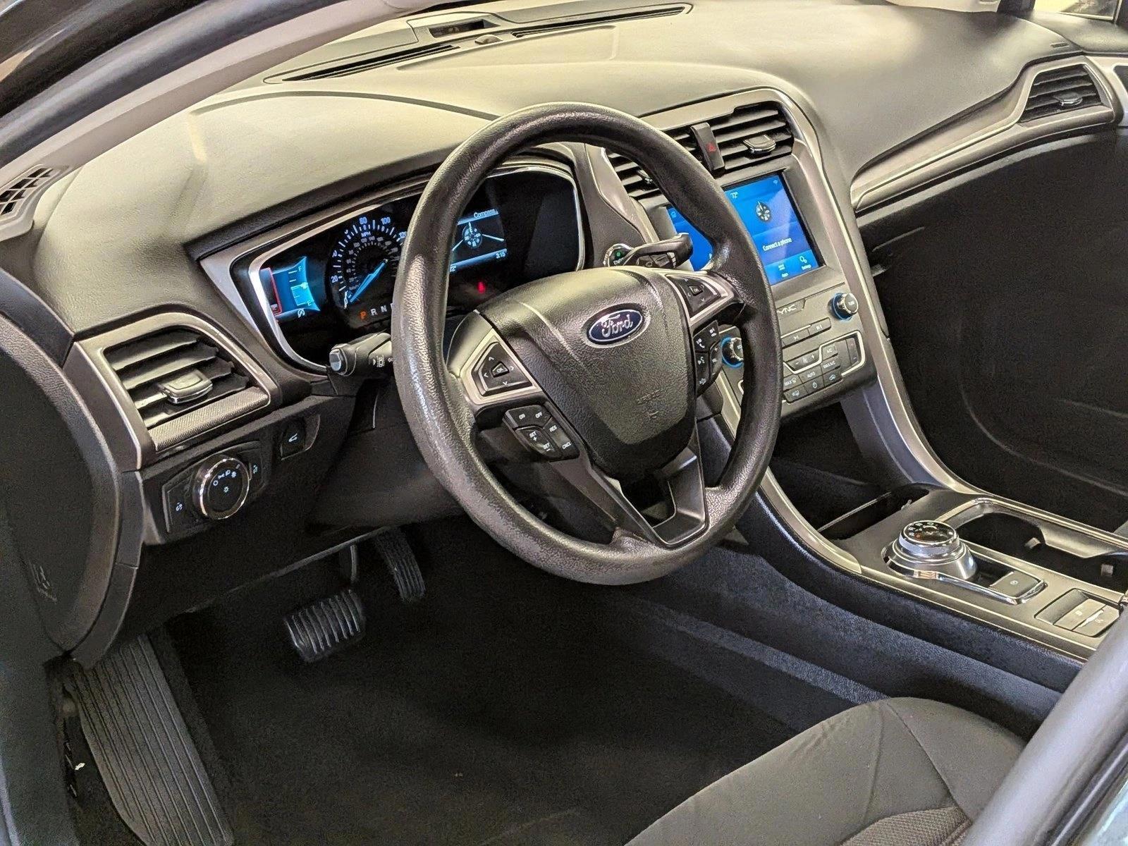 Thumbnail: 2020 Ford Fusion - 3