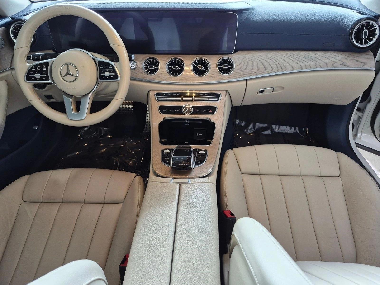 Thumbnail: 2020 Mercedes-Benz E-Class - 3
