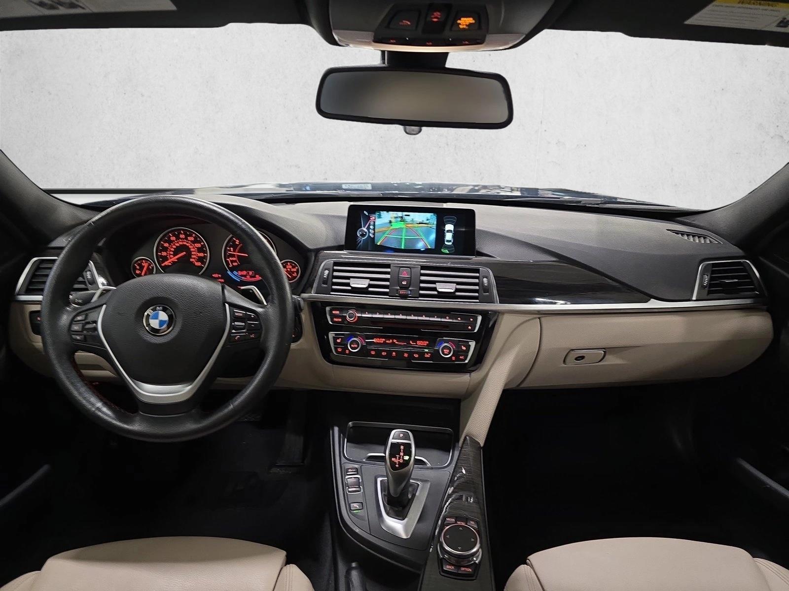 Thumbnail: 2016 BMW 3 Series - 3
