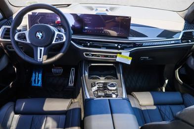 2027 BMW X7