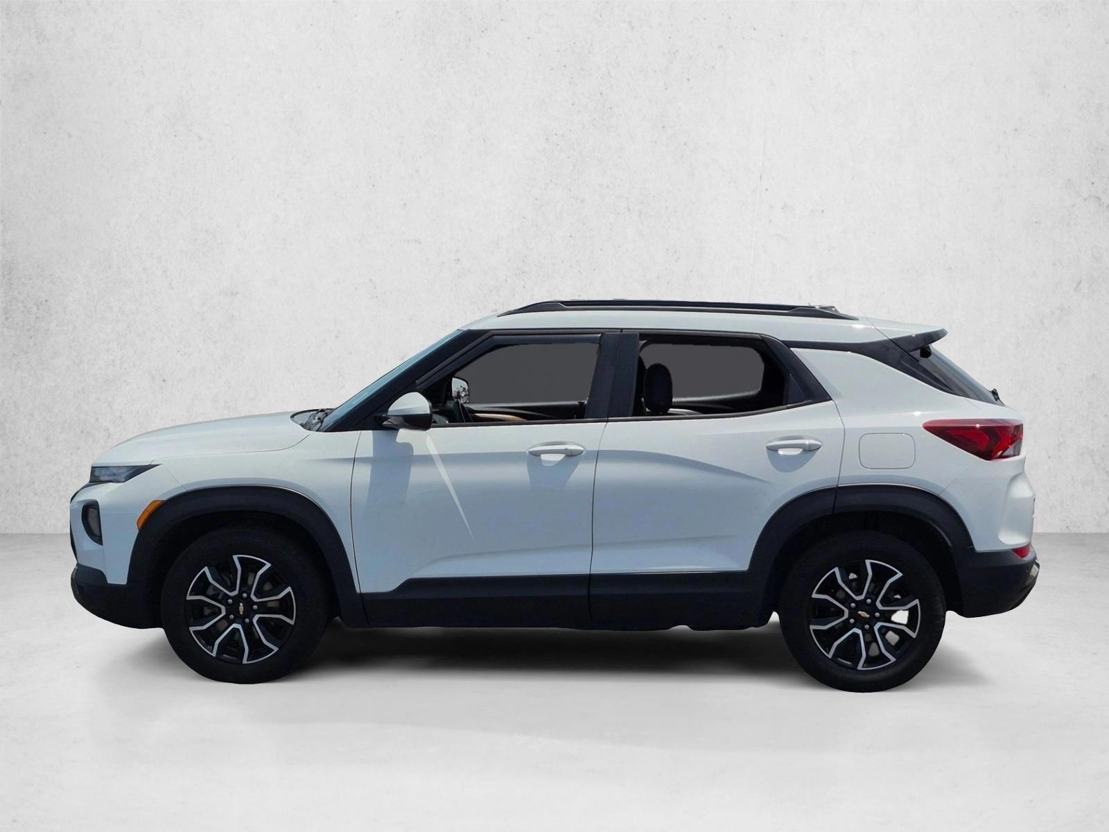 Thumbnail: 2022 Chevrolet TrailBlazer - 2