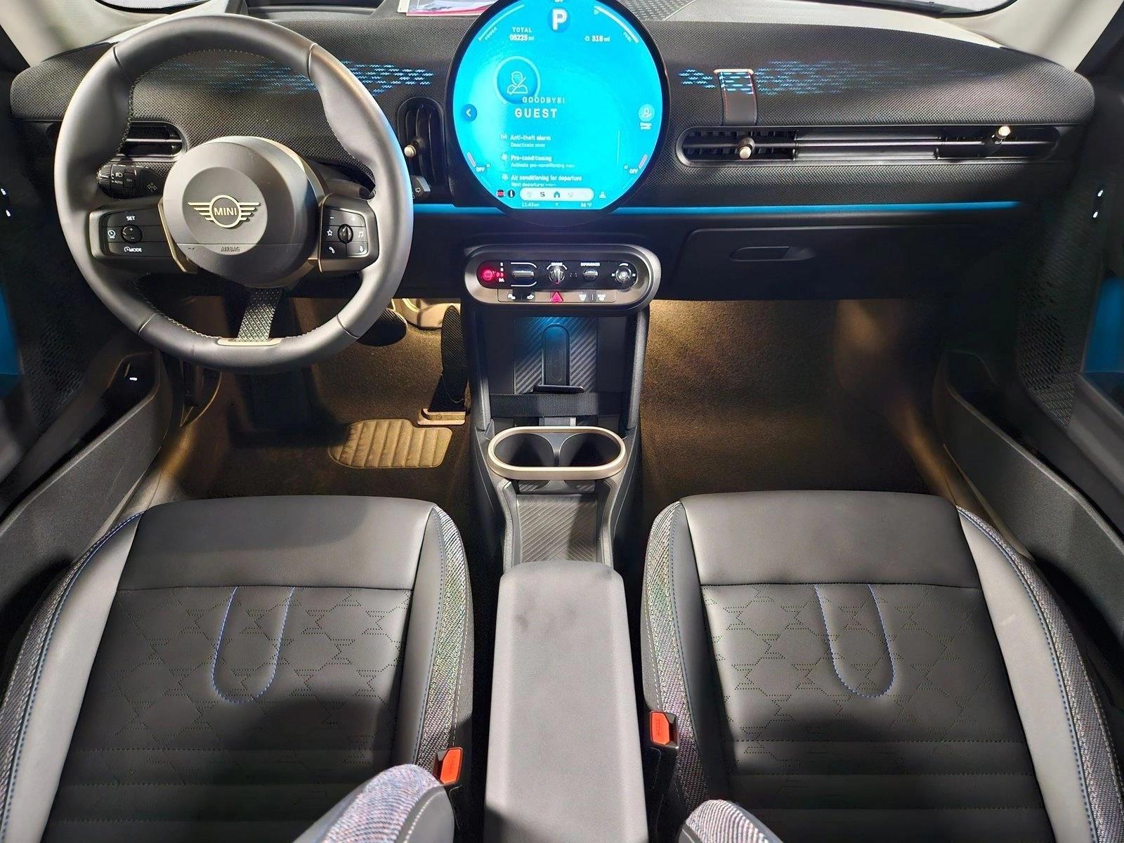 Thumbnail: 2025 MINI Cooper Hardtop - 3