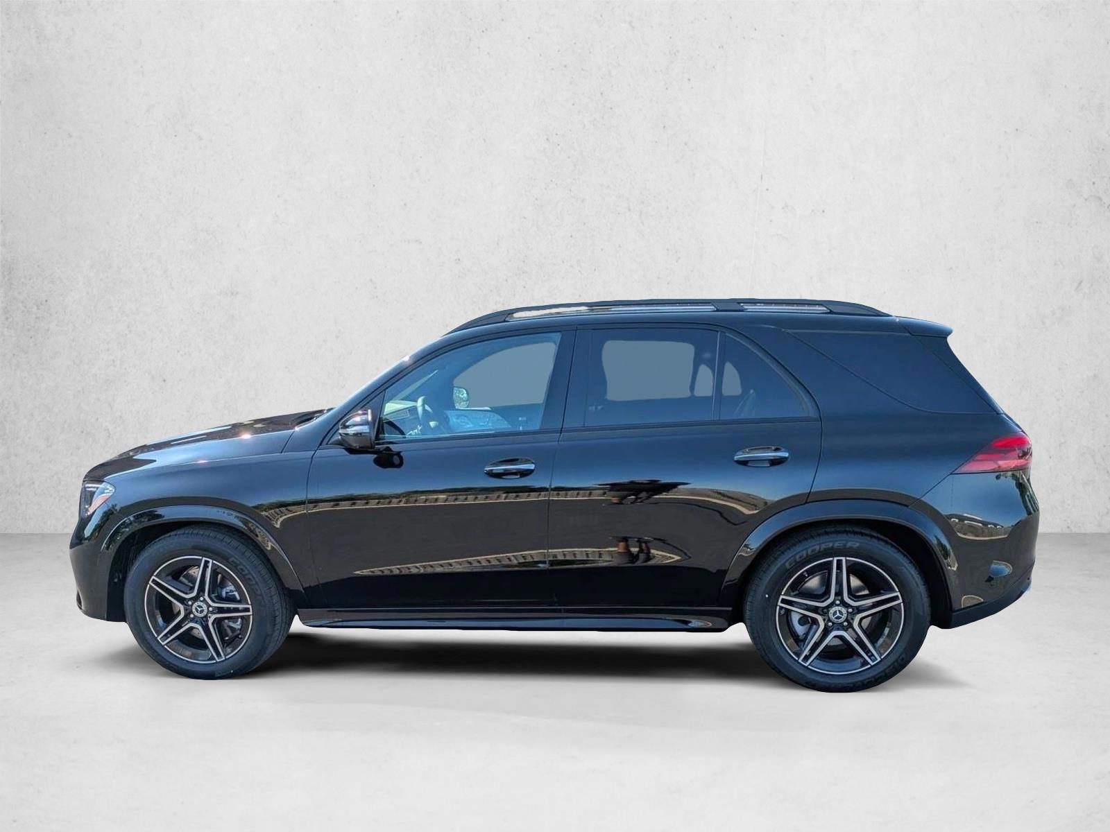 Thumbnail: 2026 Mercedes-Benz GLE - 2