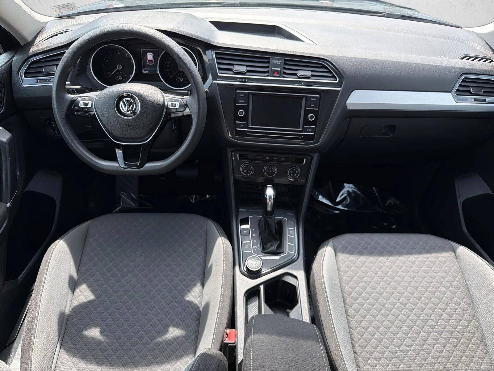 Thumbnail: 2018 Volkswagen Tiguan - 3