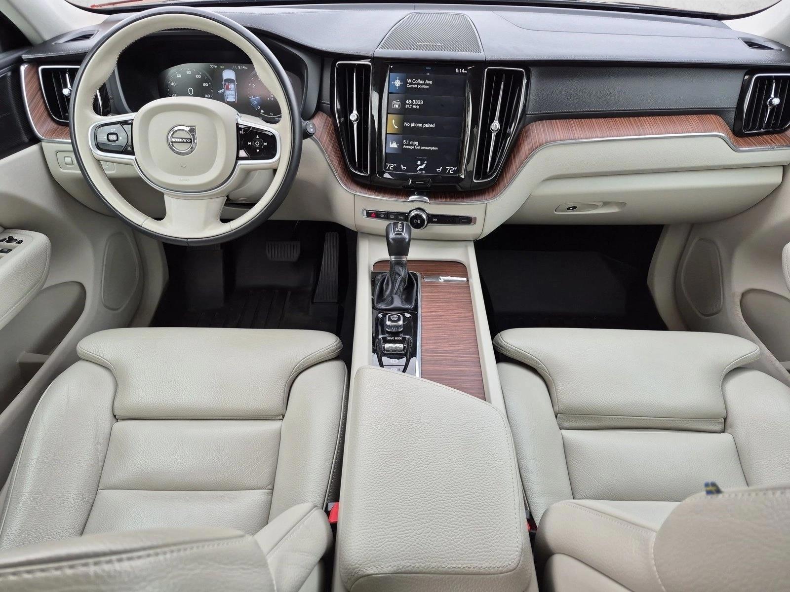 Thumbnail: 2019 Volvo XC60 - 3