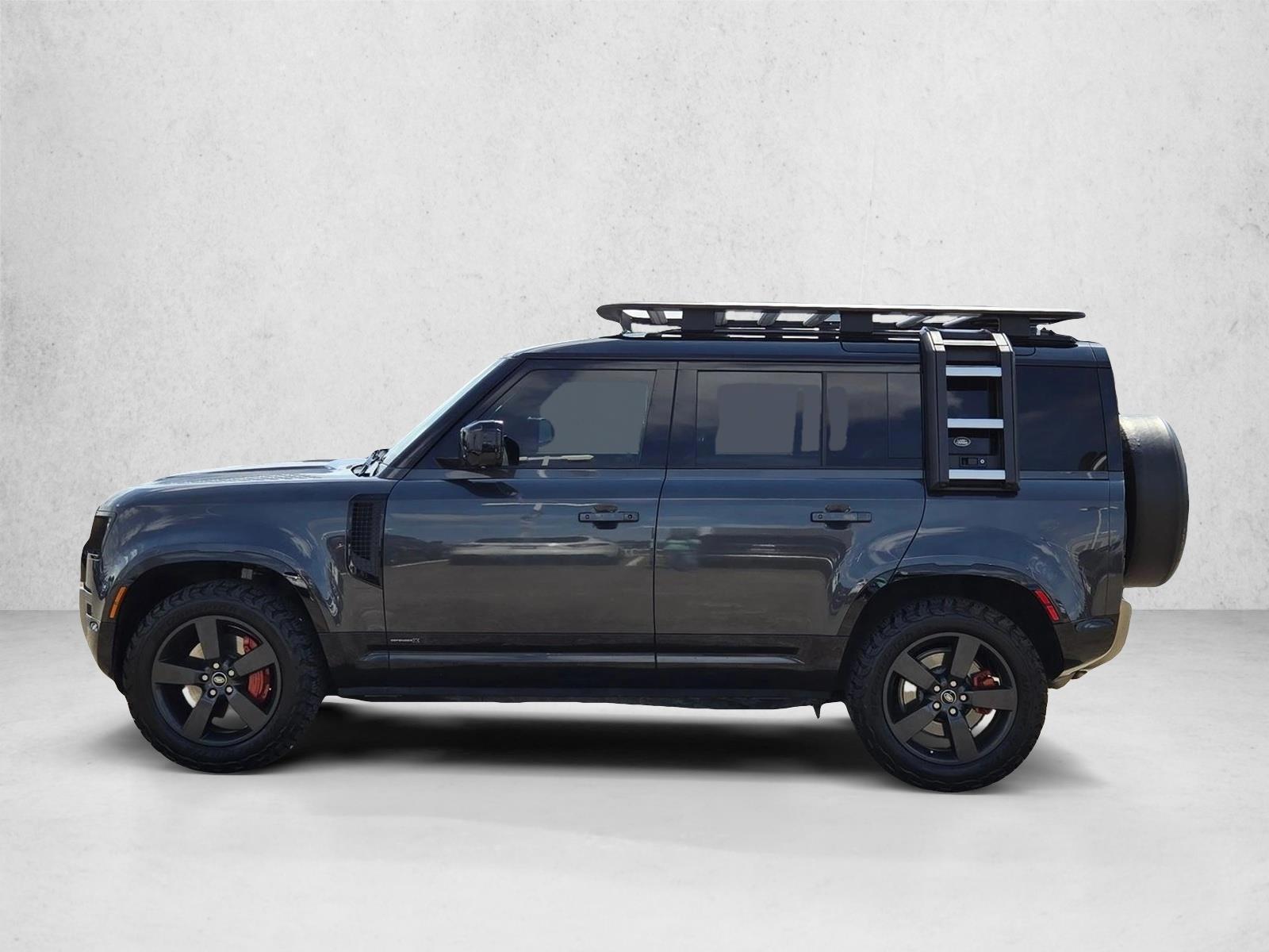 Thumbnail: 2022 Land Rover Defender - 2