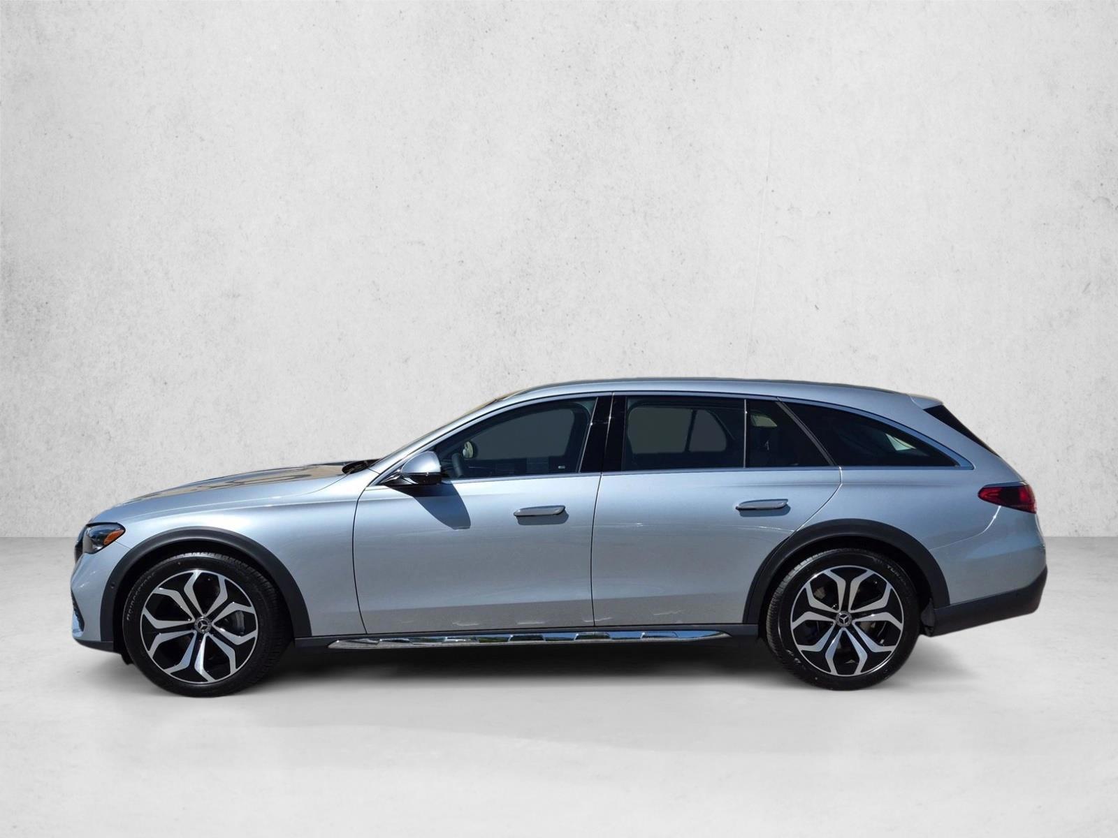 Thumbnail: 2027 Mercedes-Benz E-Class - 2