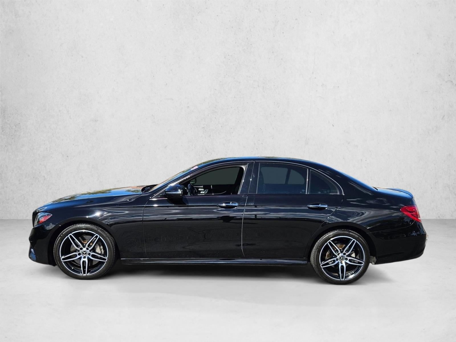 Thumbnail: 2019 Mercedes-Benz E-Class - 2