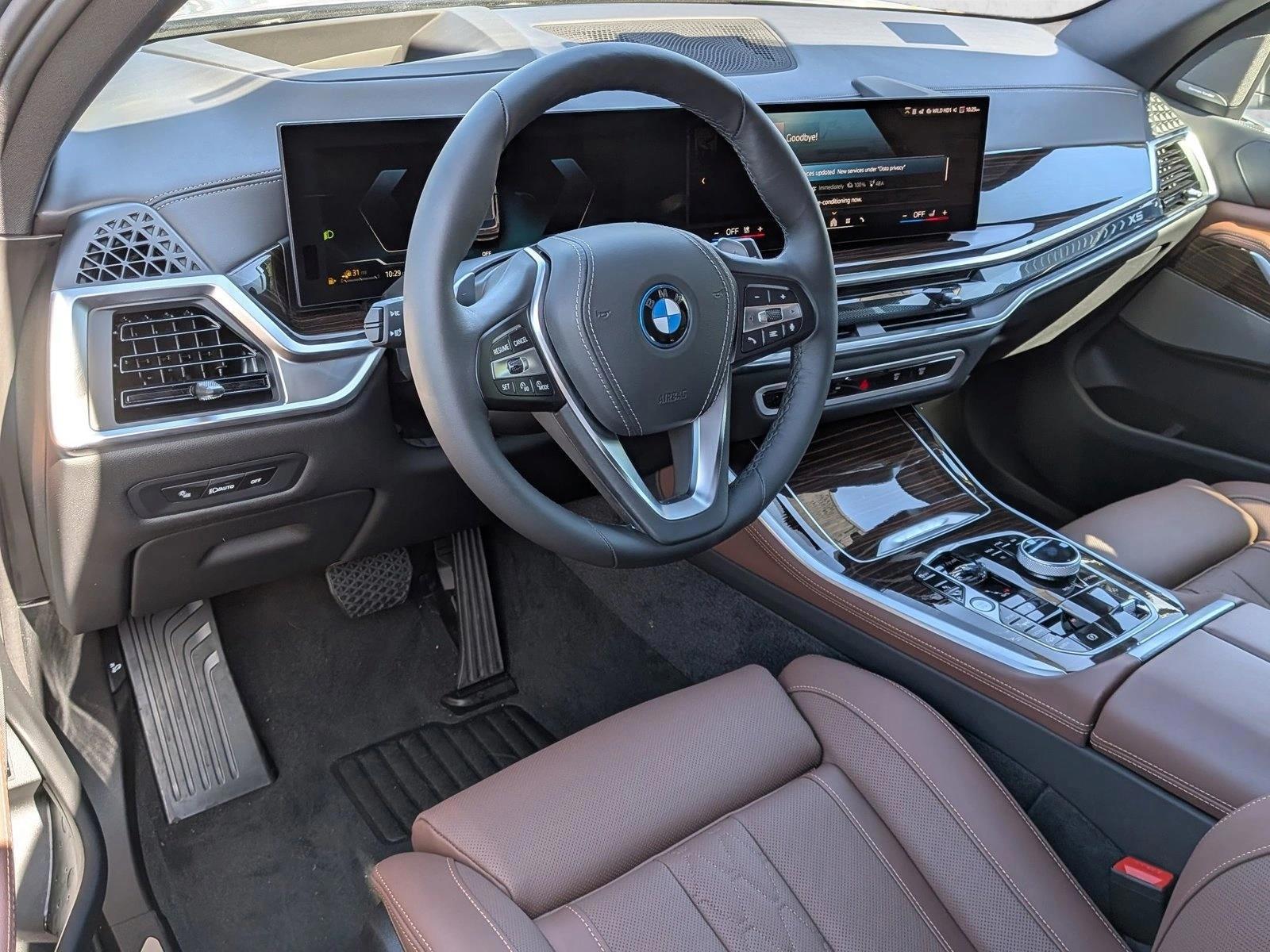 Thumbnail: 2026 BMW X5 - 3