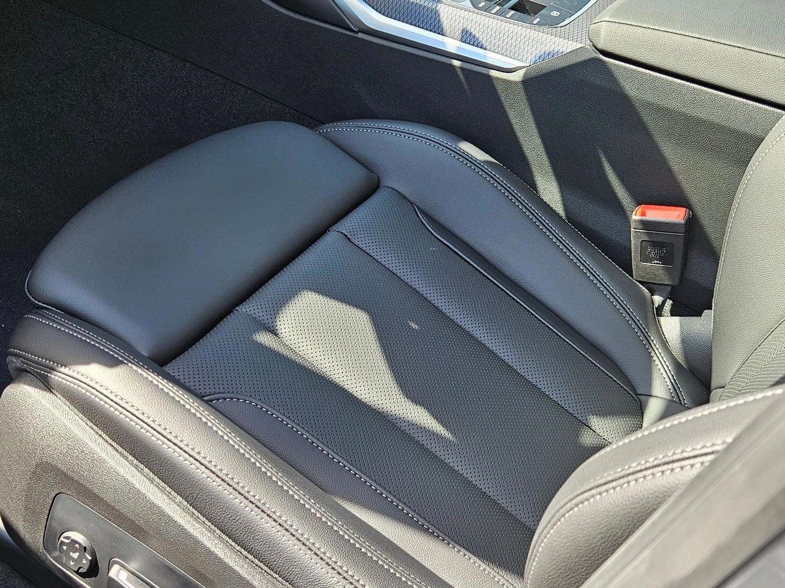 2026 BMW 3 Series 330i - Photo 4