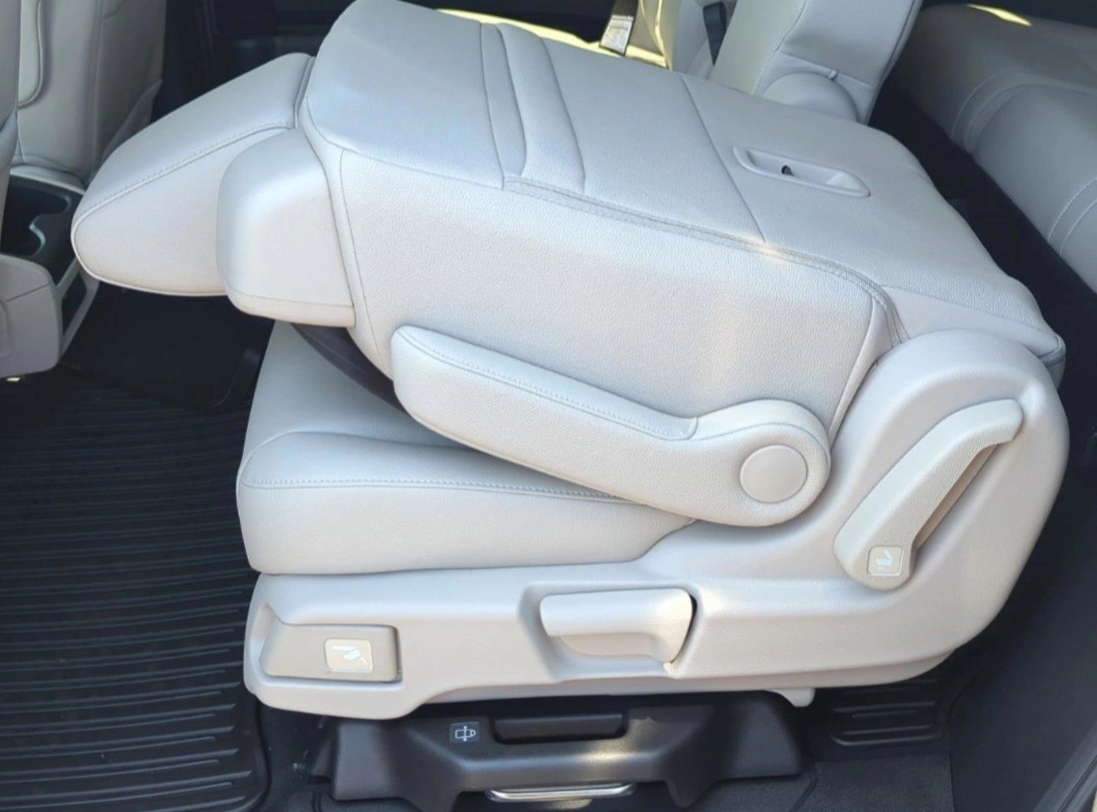 Thumbnail: 2026 Honda Odyssey - 4