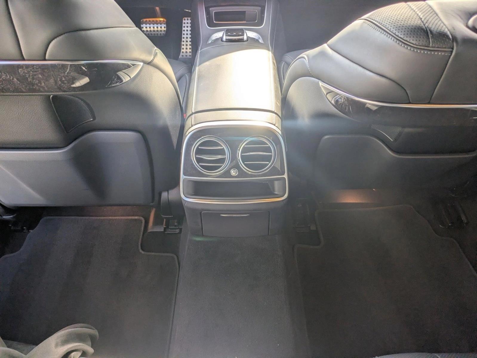 Thumbnail: 2018 Mercedes-Benz S-Class - 3