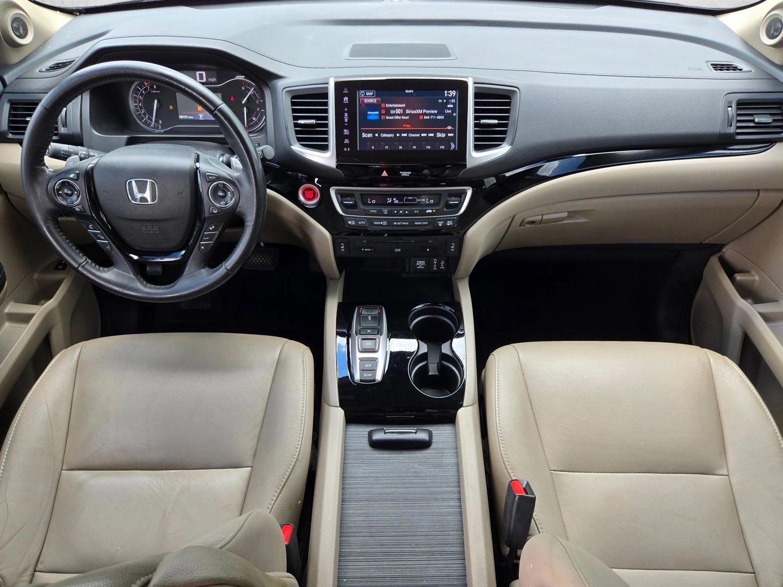 Thumbnail: 2017 Honda Pilot - 3