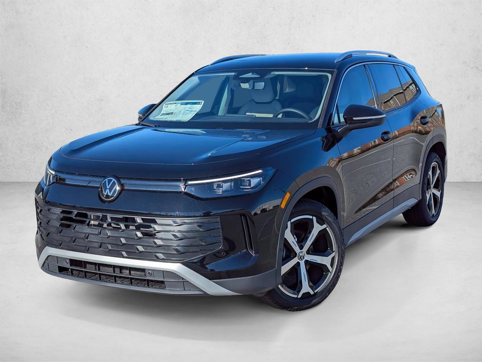 Thumbnail: 2026 Volkswagen Tiguan - 1