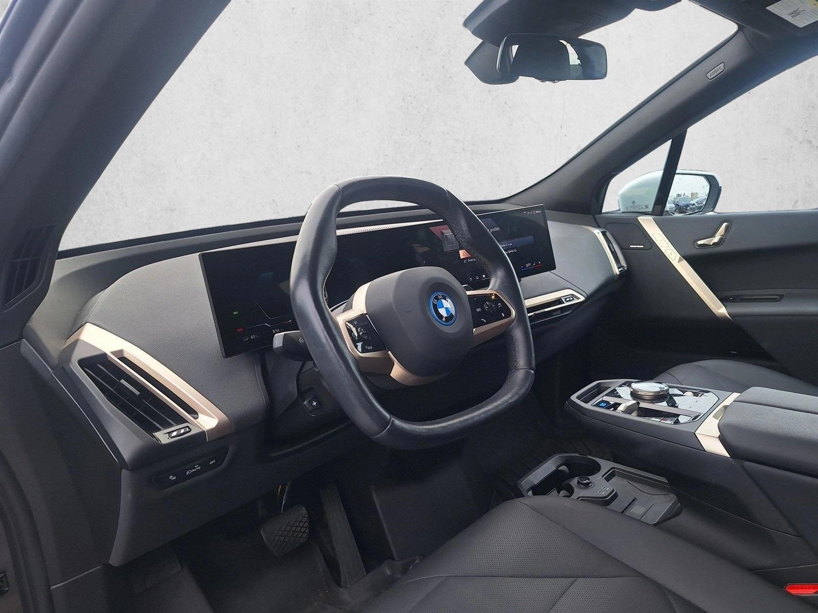 Thumbnail: 2024 BMW iX - 3