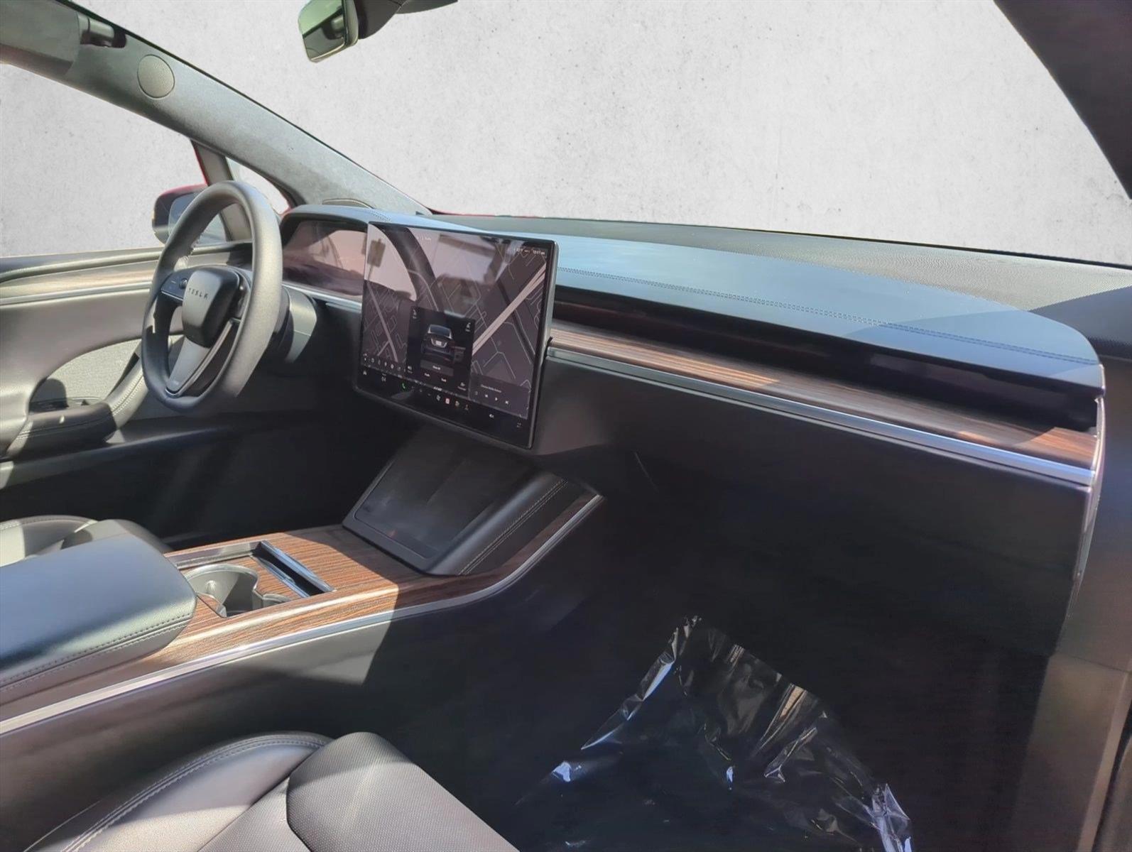 2024 Tesla Model X Long Range - Photo 20