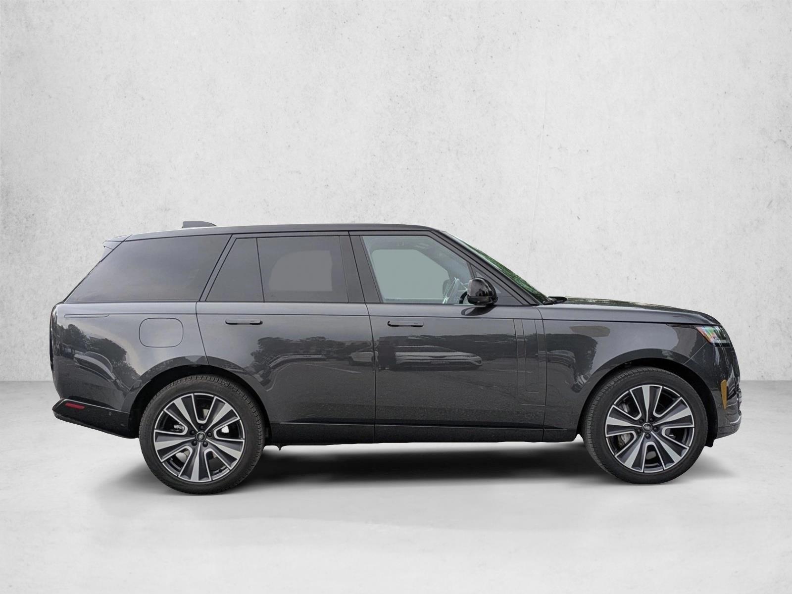 2024 Land Rover Range Rover SE - Photo 4