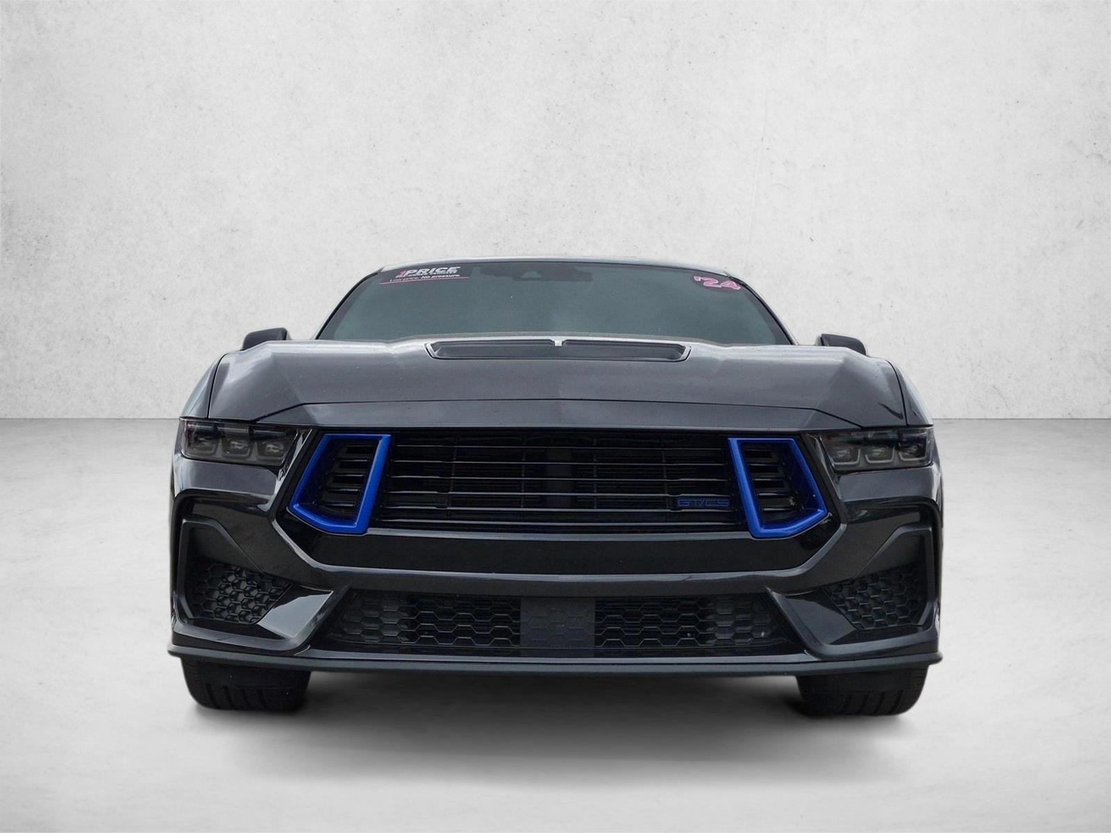 2024 Ford Mustang GT Premium - Photo 2