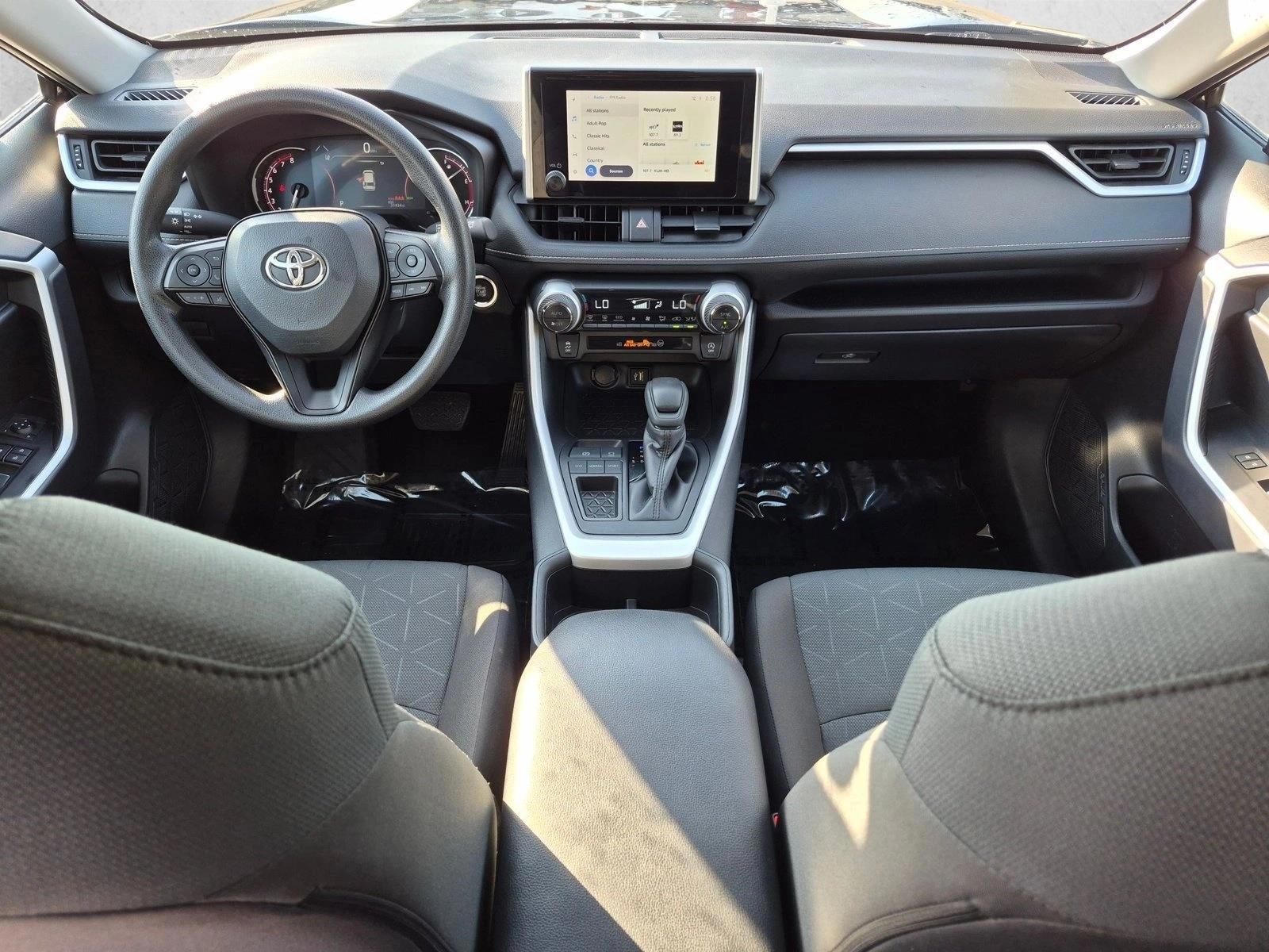Thumbnail: 2025 Toyota RAV4 - 3