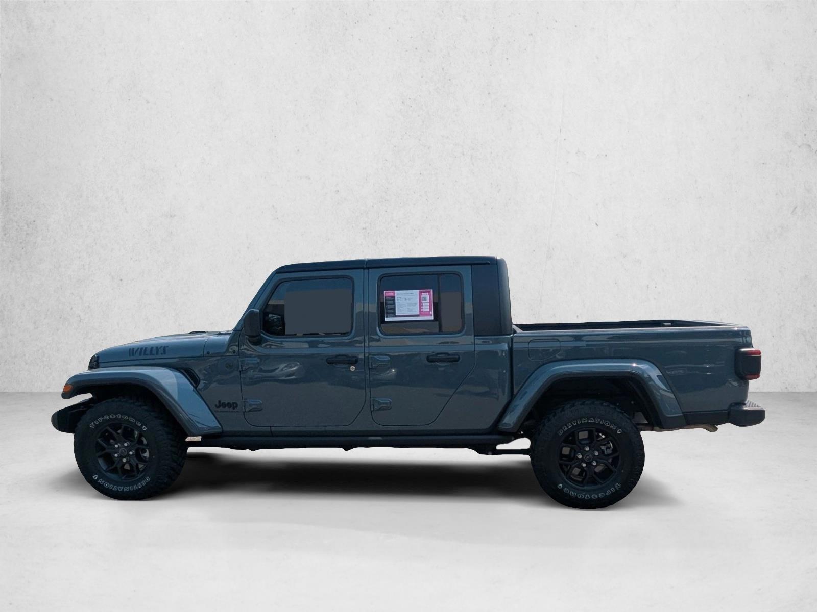 Thumbnail: 2025 Jeep Gladiator - 2