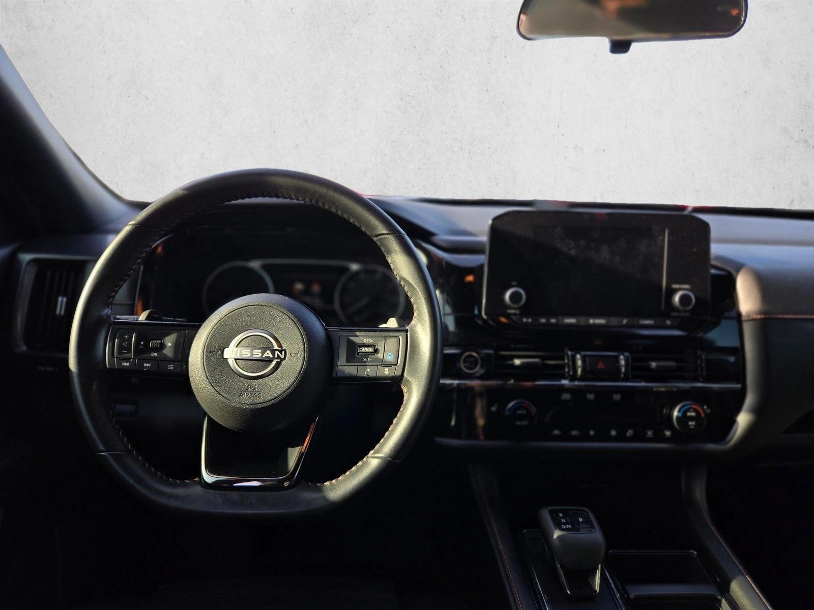 Thumbnail: 2023 Nissan Pathfinder - 3