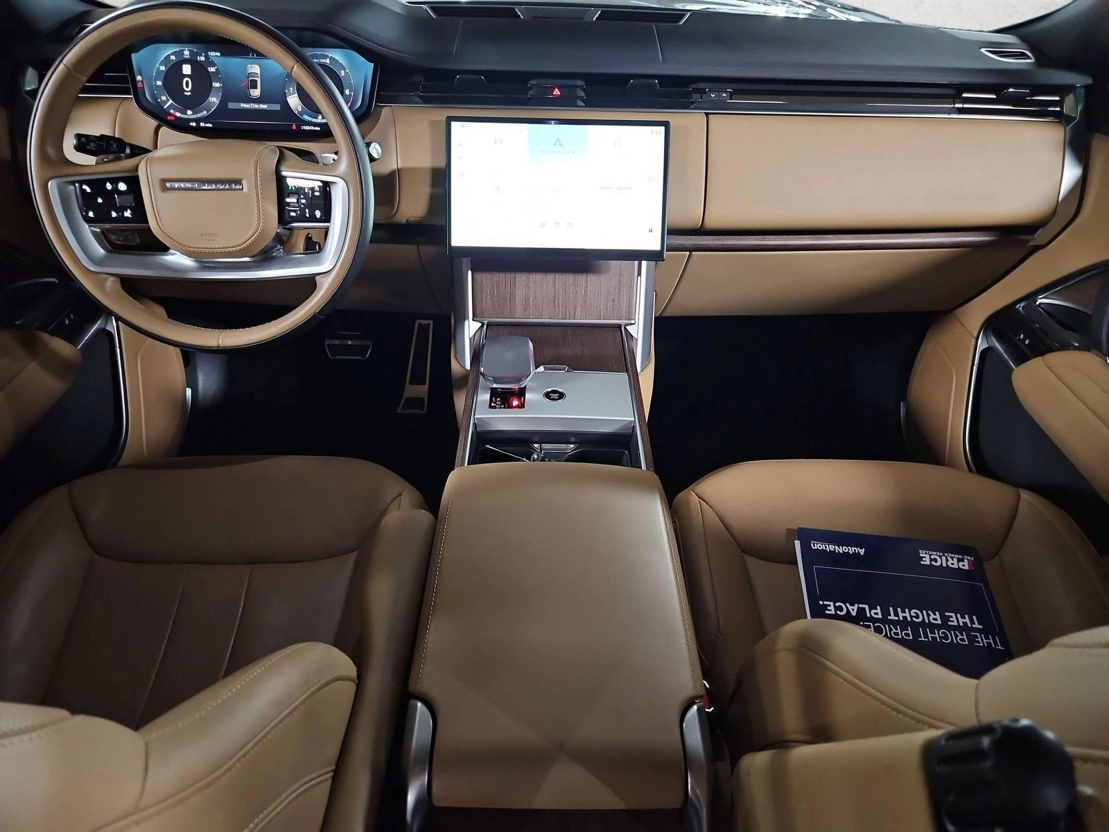 Thumbnail: 2025 Land Rover Range Rover - 3