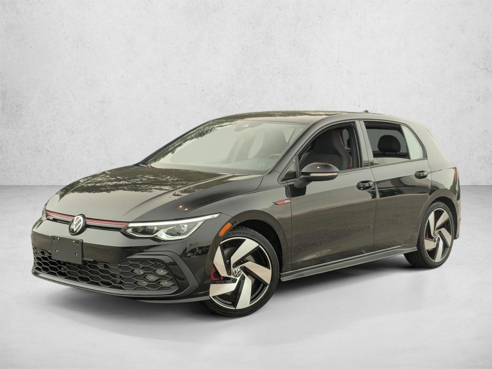 Thumbnail: 2024 Volkswagen Golf - 1