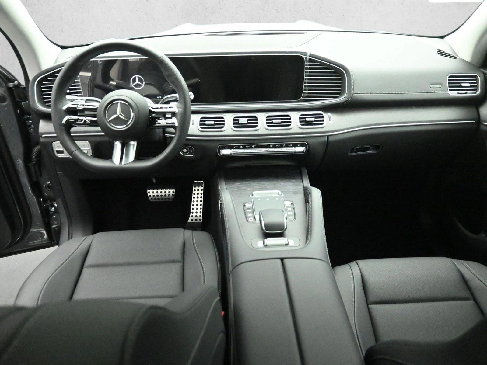 Thumbnail: 2026 Mercedes-Benz GLS - 3