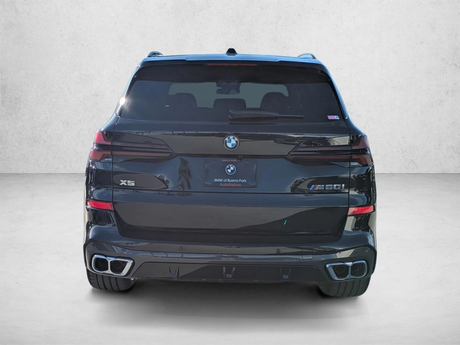 2026 BMW X5 M60i - Photo 8