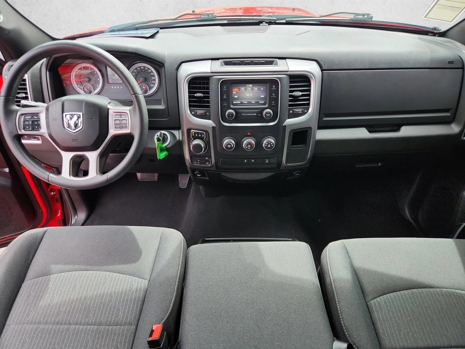 Thumbnail: 2024 RAM 1500 Classic - 4