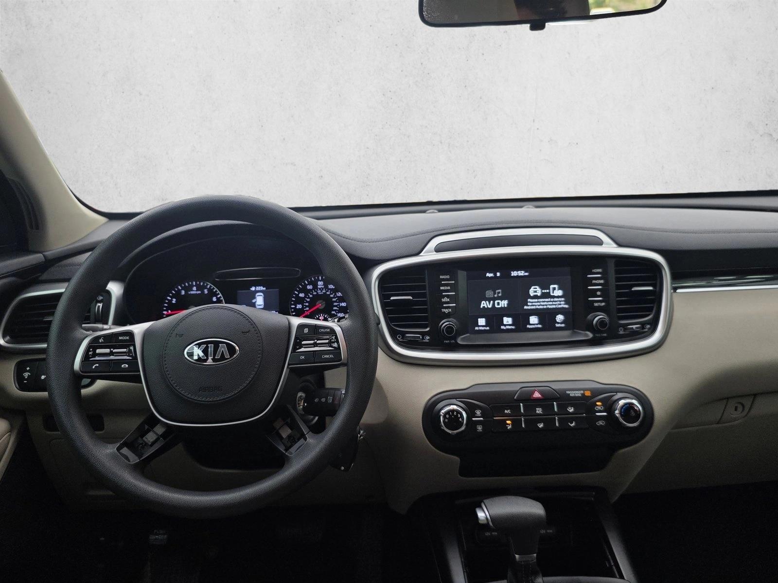 Thumbnail: 2019 Kia Sorento - 2
