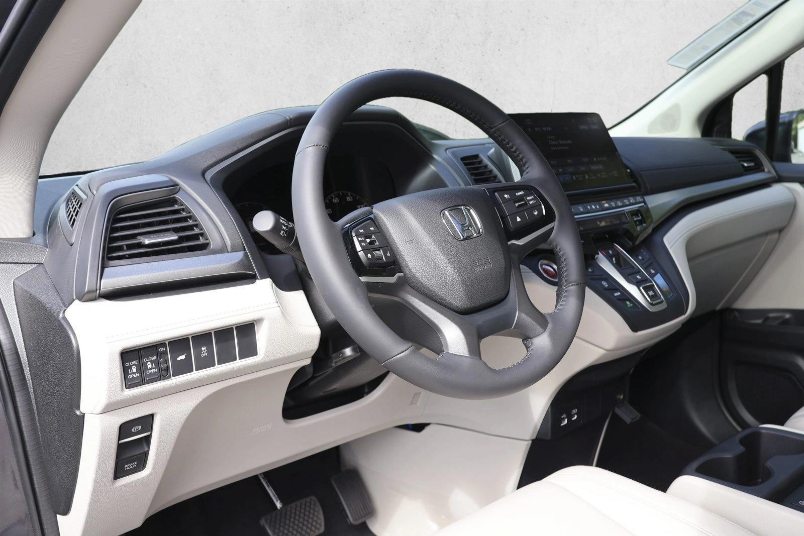 Thumbnail: 2027 Honda Odyssey - 3