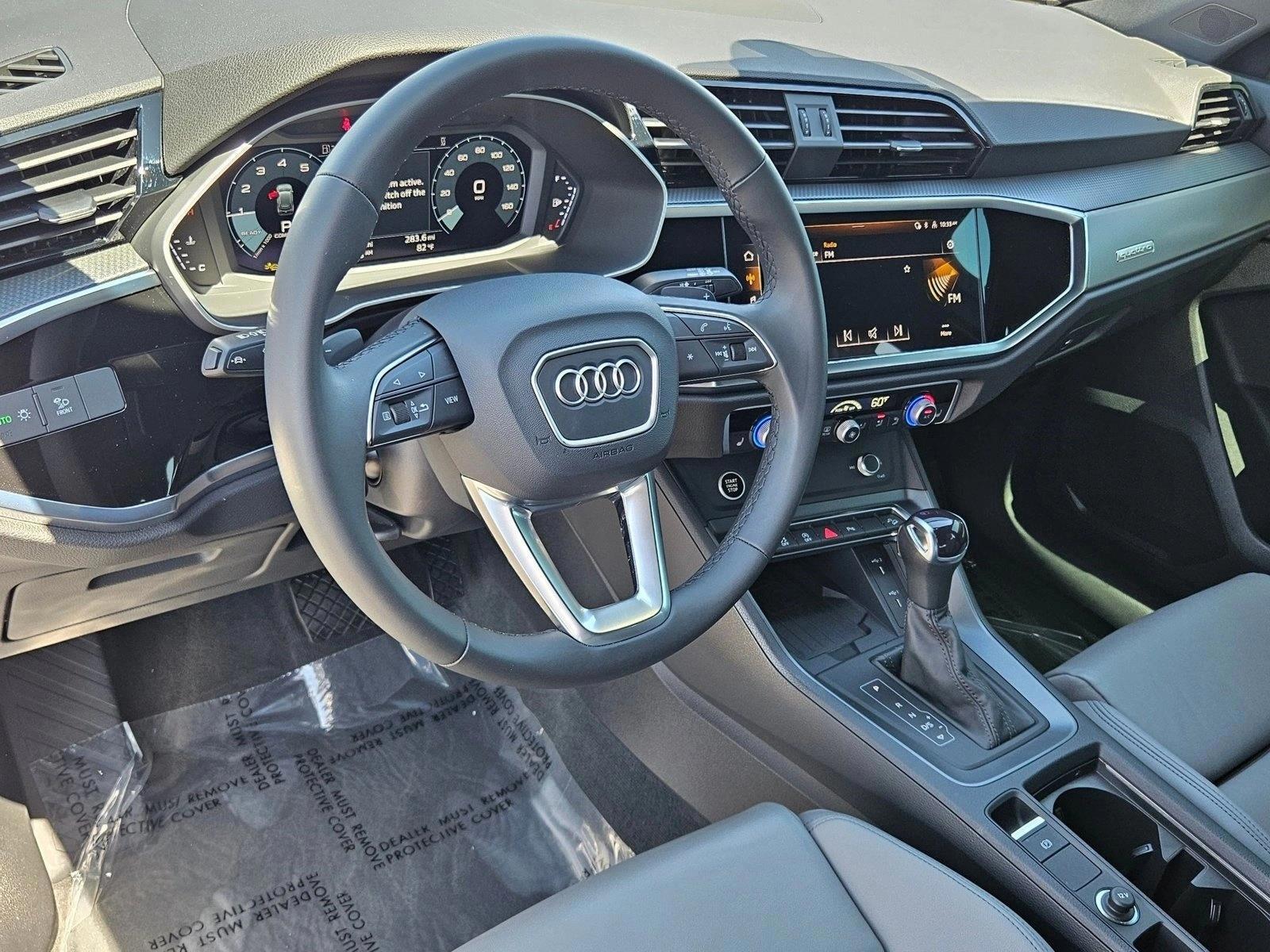 Thumbnail: 2025 Audi Q3 - 3