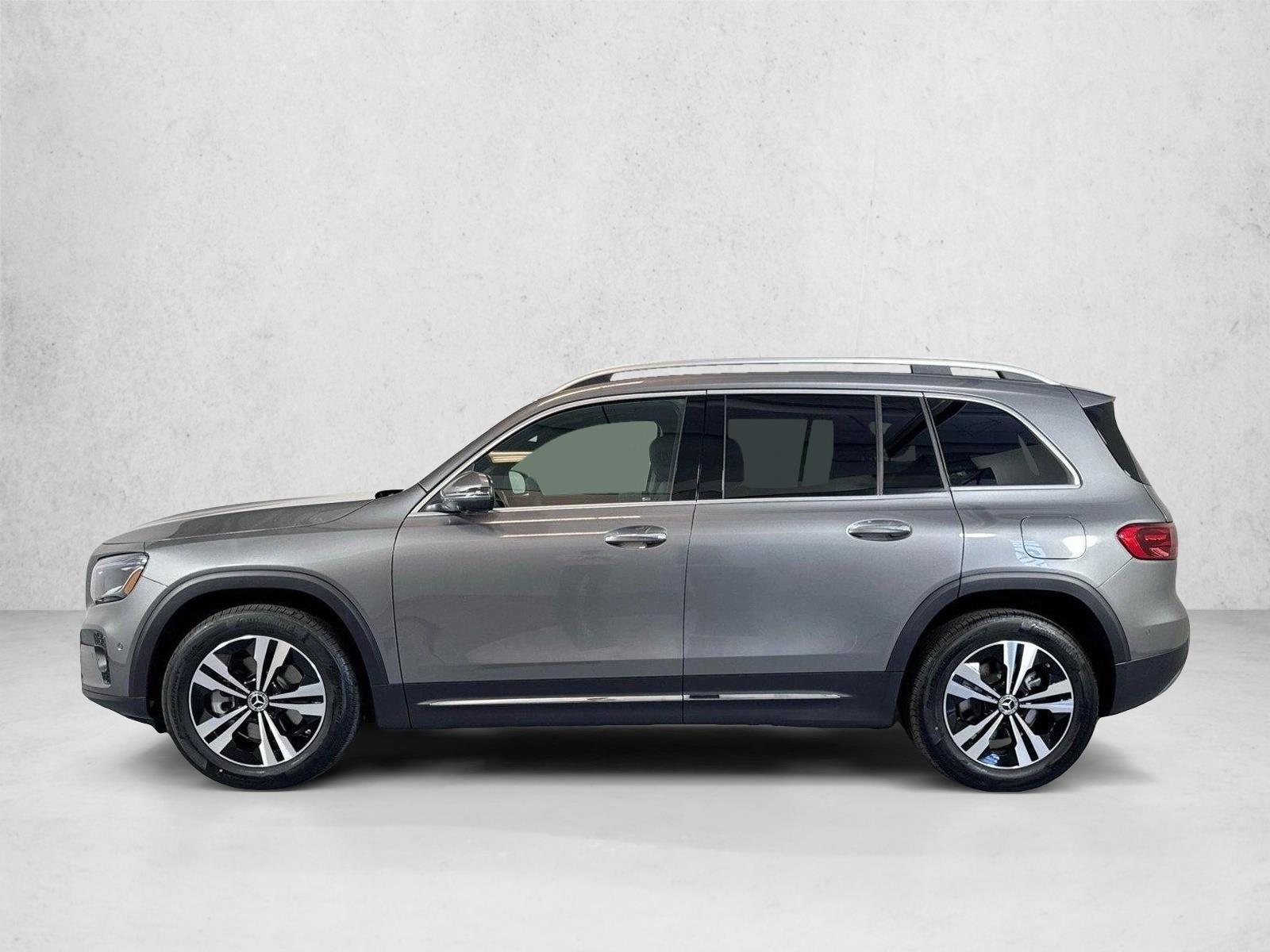 Thumbnail: 2026 Mercedes-Benz GLB - 2