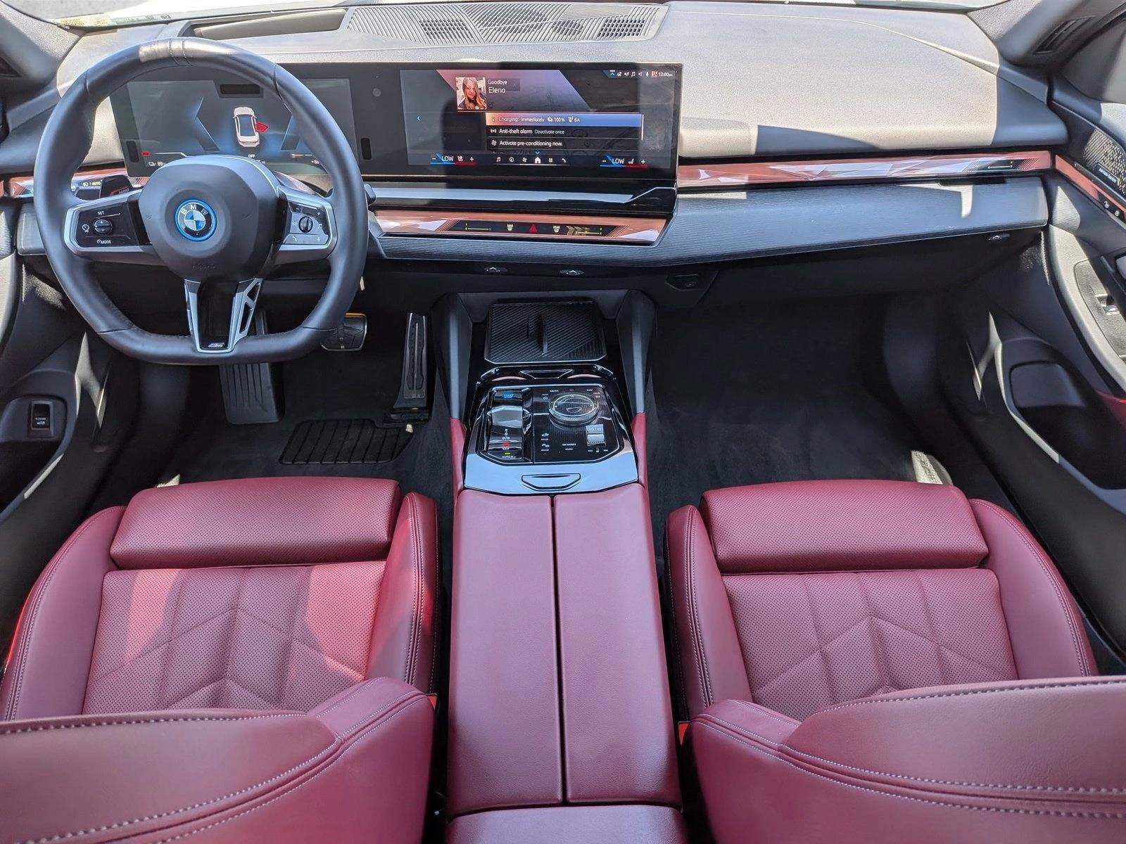 Thumbnail: 2025 BMW i5 - 4