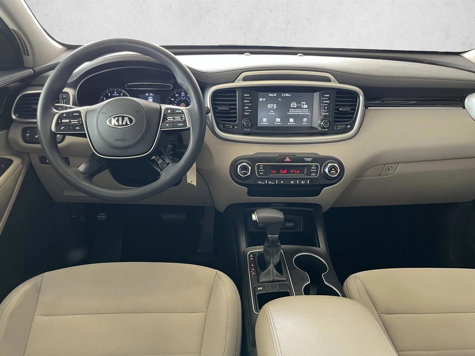 Thumbnail: 2019 Kia Sorento - 3