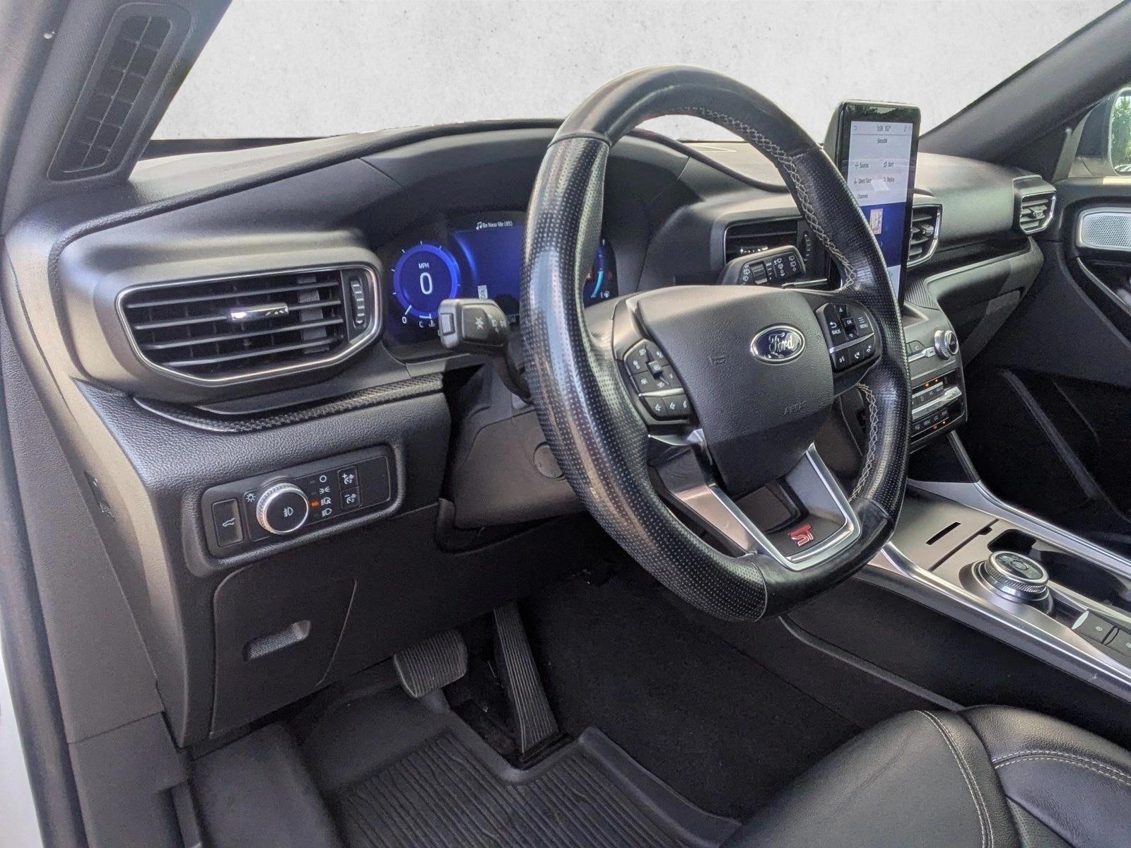 Thumbnail: 2020 Ford Explorer - 3