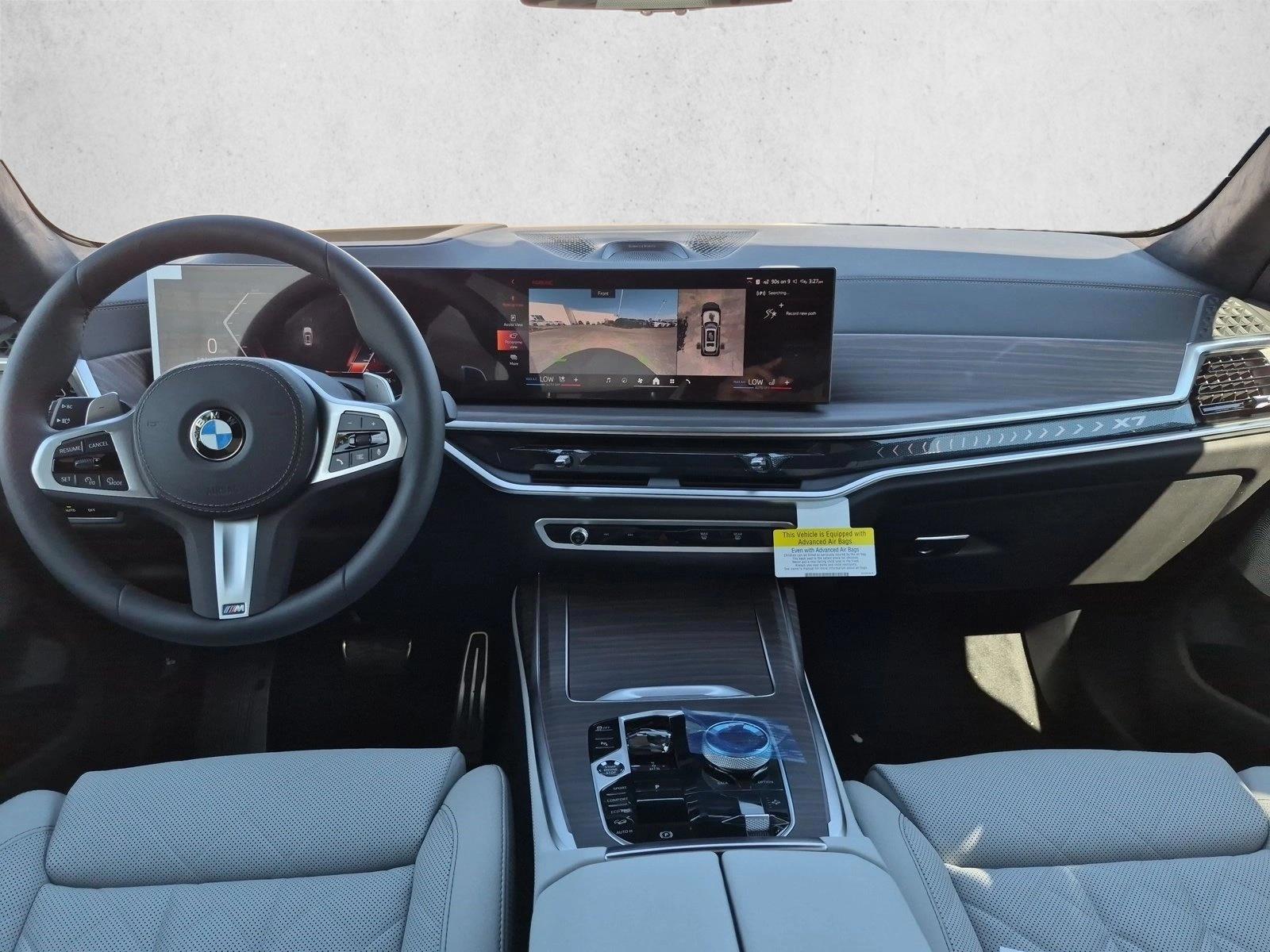 Thumbnail: 2027 BMW X7 - 3