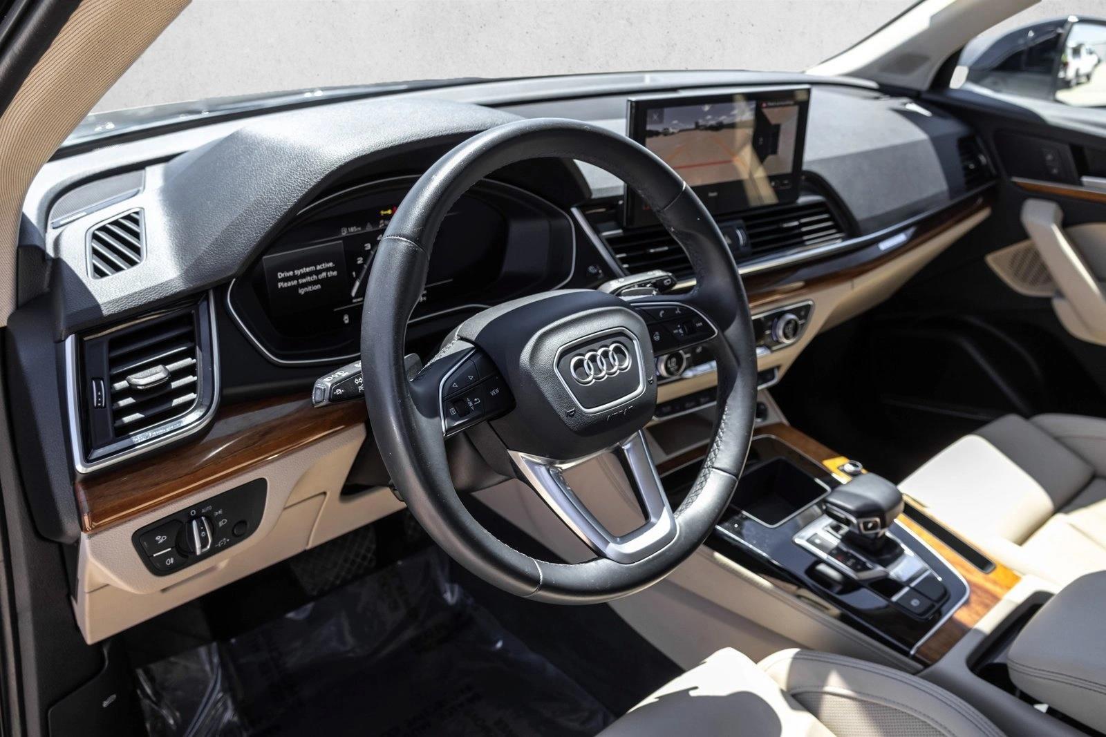 Thumbnail: 2023 Audi Q5 - 3