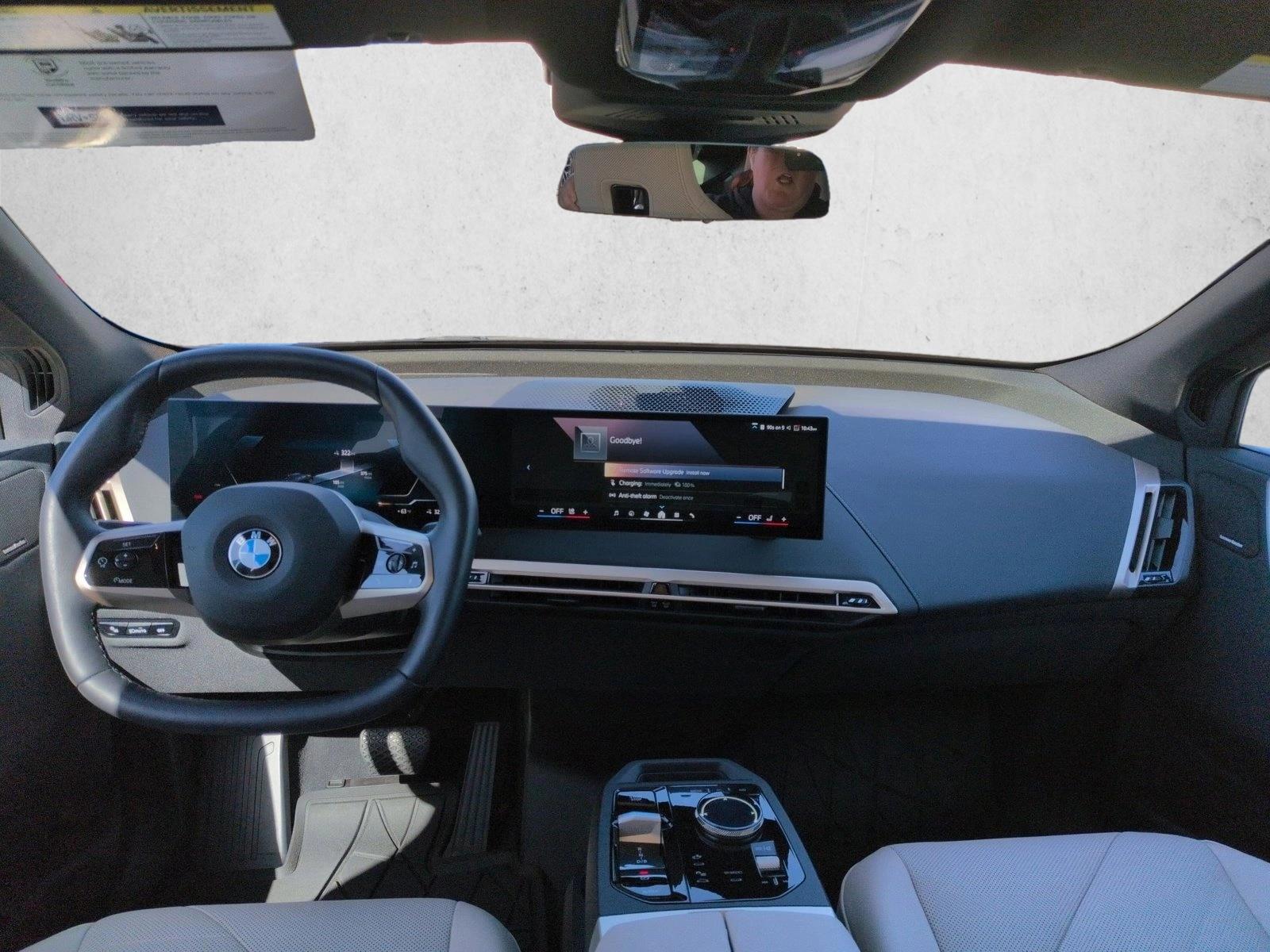 Thumbnail: 2026 BMW iX - 3