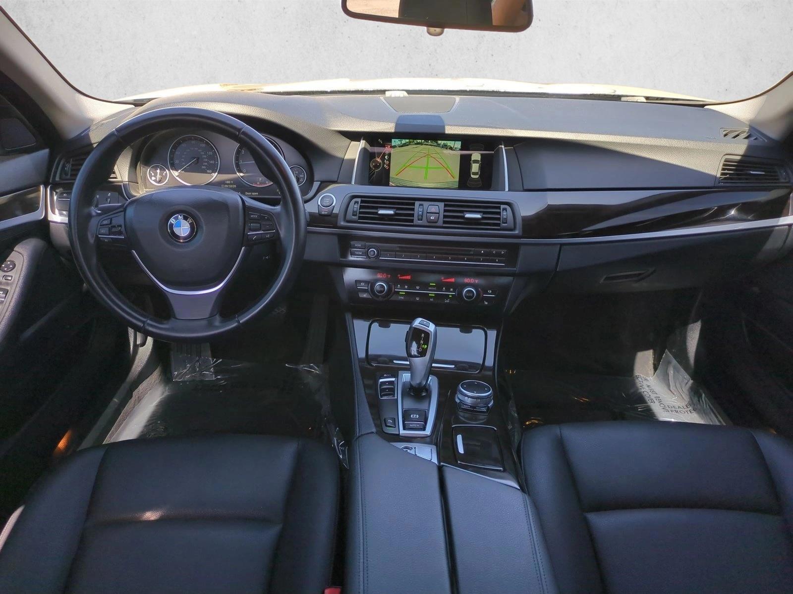 Thumbnail: 2015 BMW 5 Series - 4