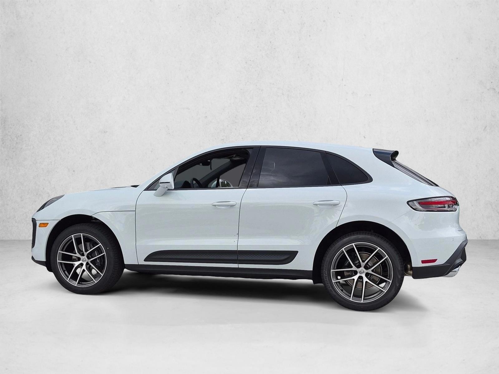 Thumbnail: 2026 Porsche Macan - 2