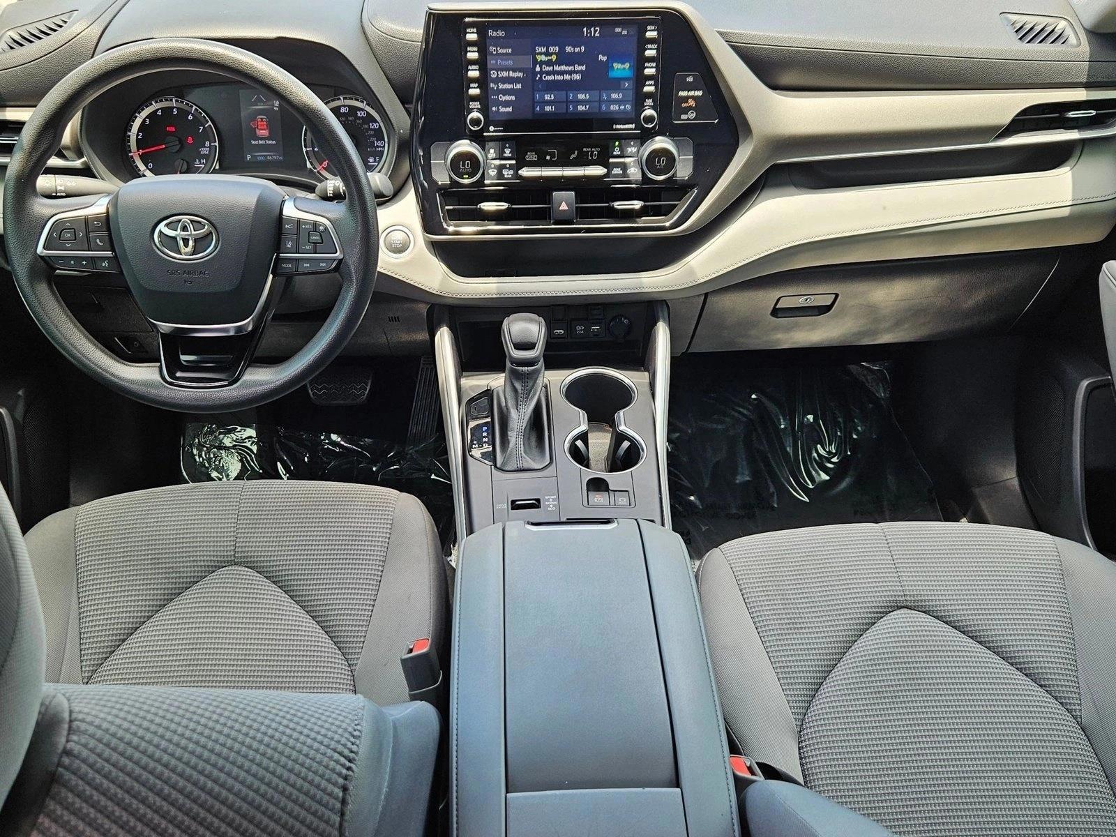 Thumbnail: 2021 Toyota Highlander - 3