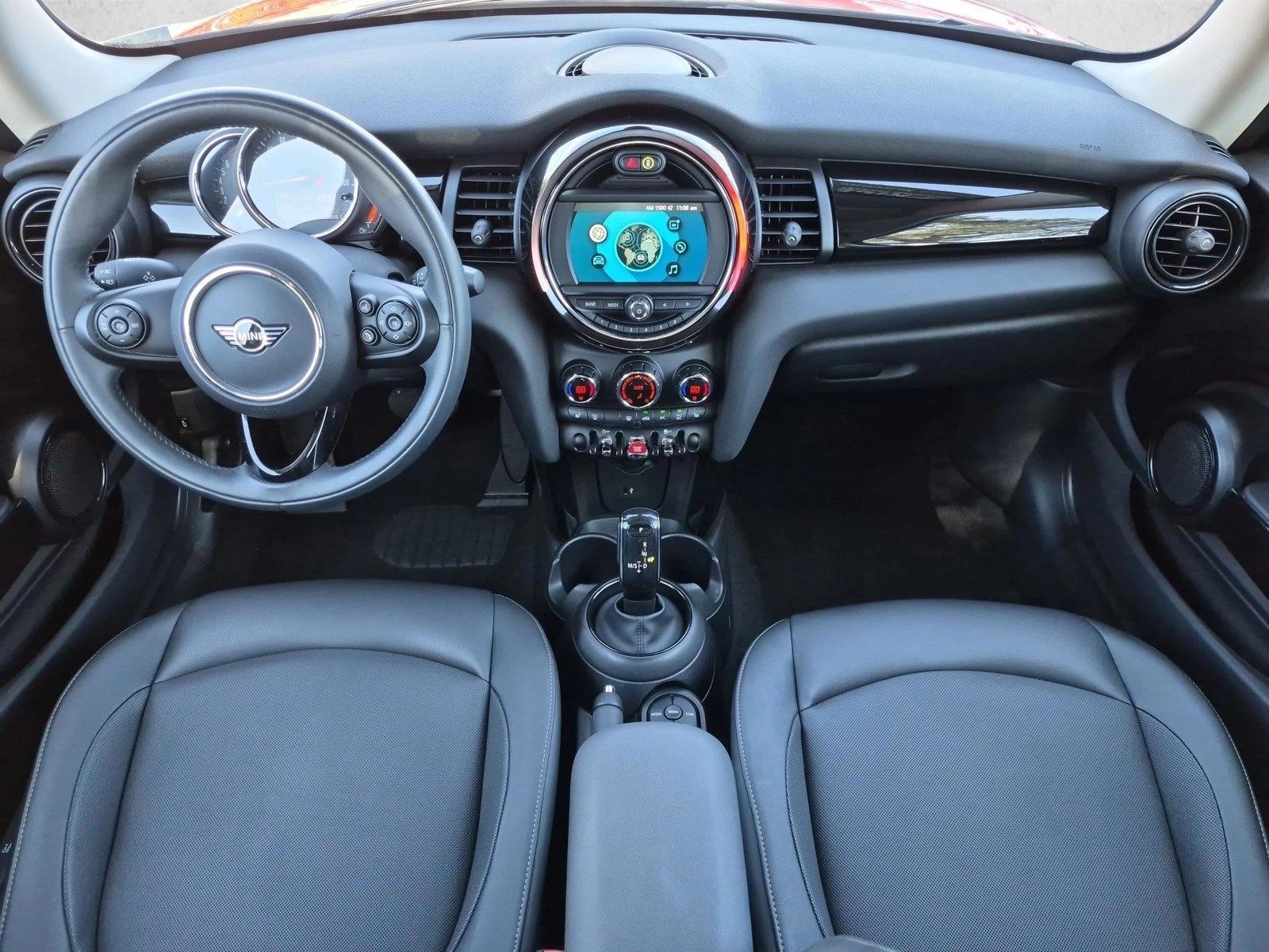 Thumbnail: 2021 MINI Cooper Hardtop - 3
