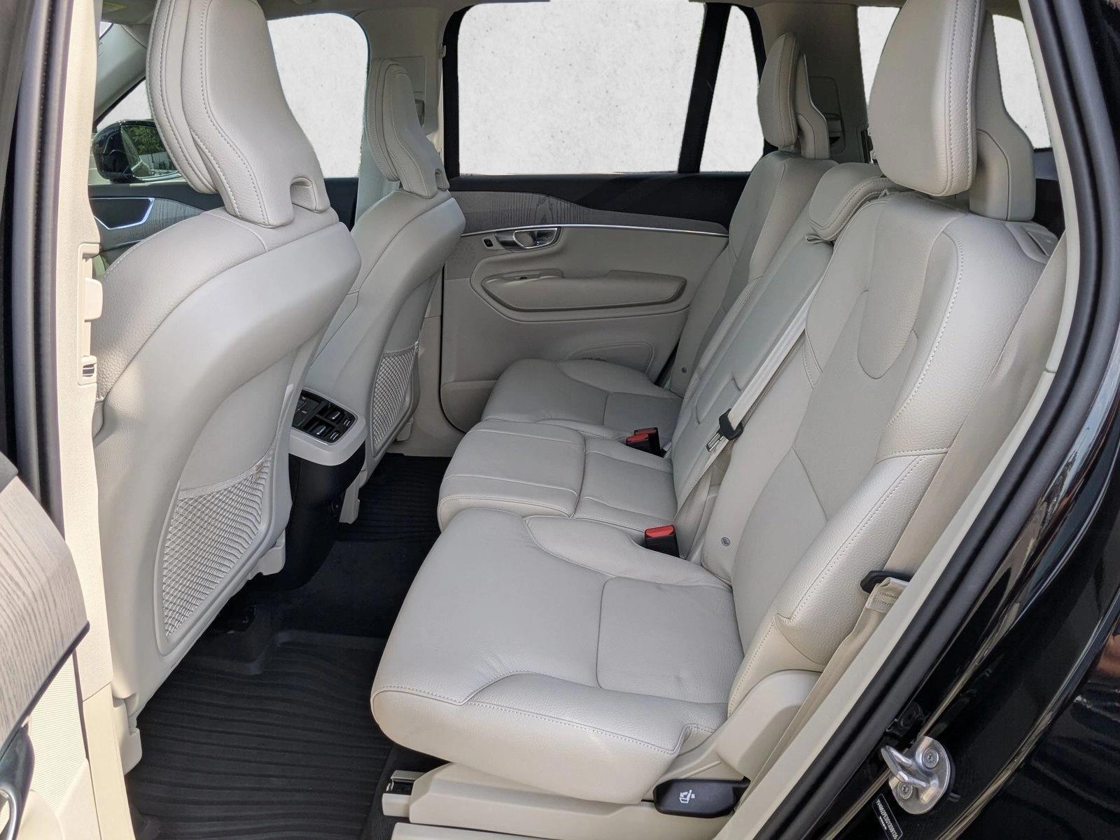 2025 Volvo XC90 Plus - Photo 19
