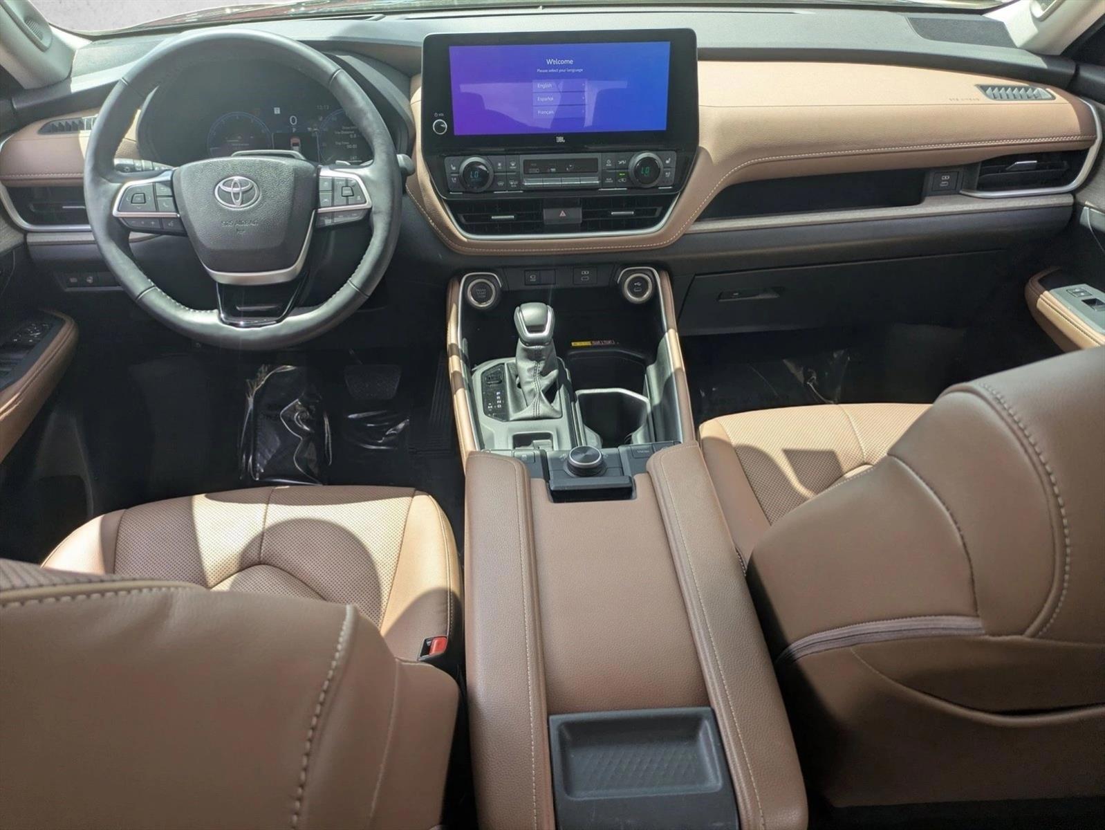 Thumbnail: 2025 Toyota Grand Highlander - 3