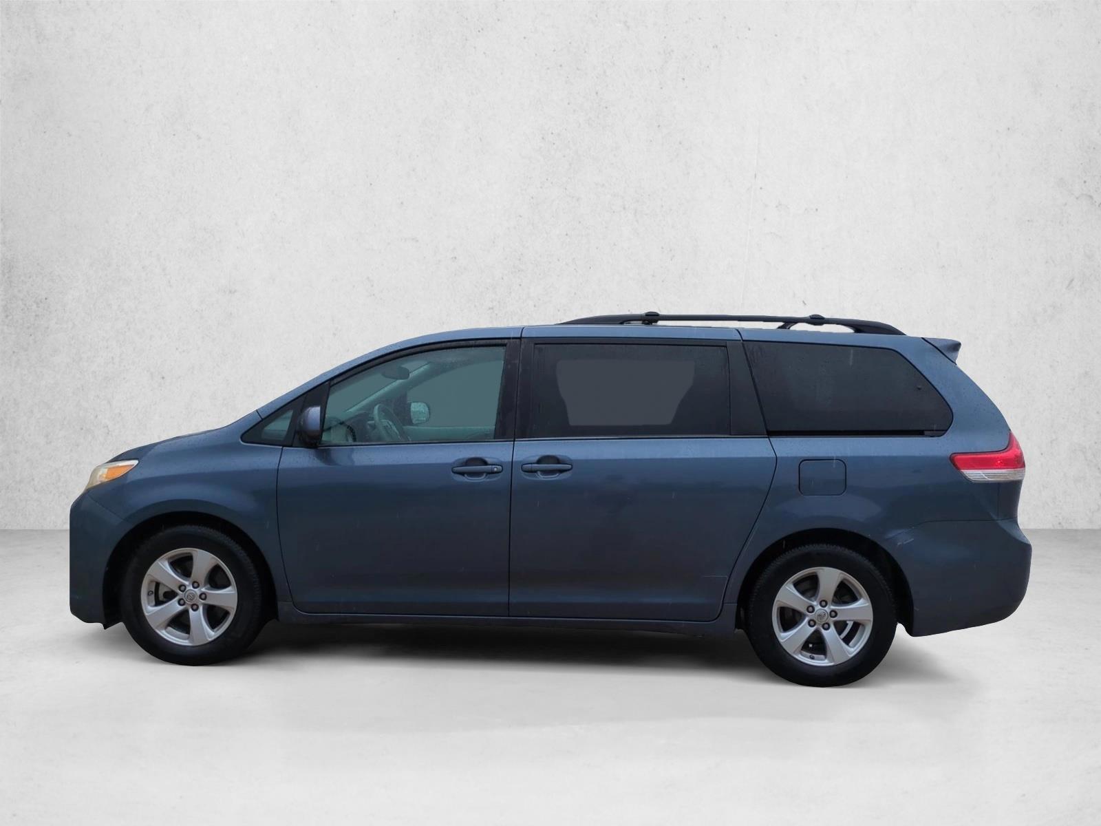 Thumbnail: 2014 Toyota Sienna - 2