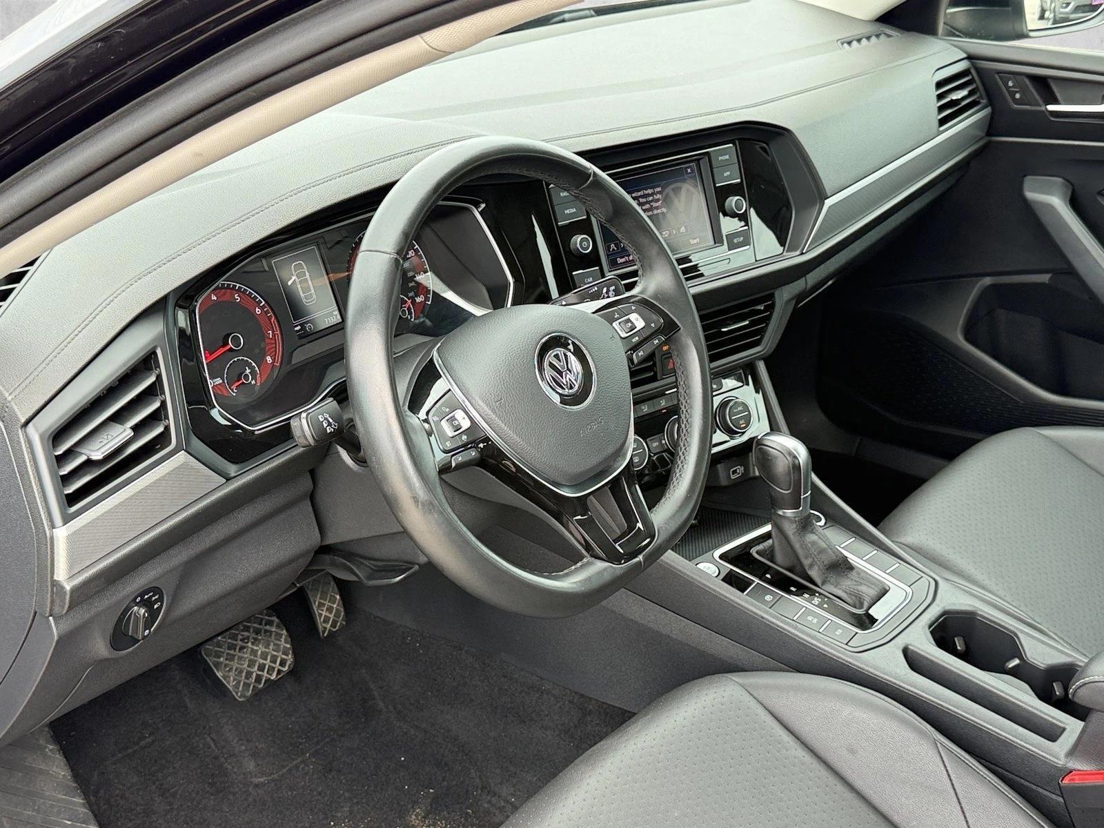 Thumbnail: 2019 Volkswagen Jetta - 3