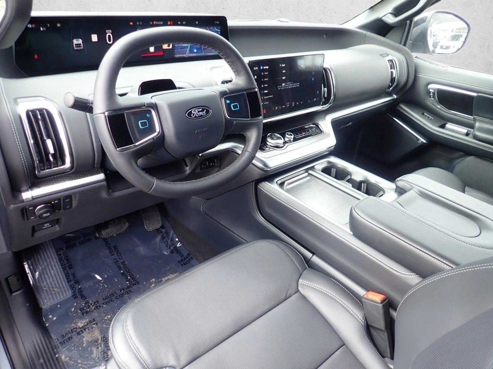 Thumbnail: 2026 Ford Expedition MAX - 3